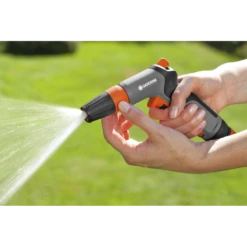 Classic Spuitpistool En Koppeling - Gardena -FloraHome Verkoopwinkel classic spuitpistool en koppeling gardena 5 9