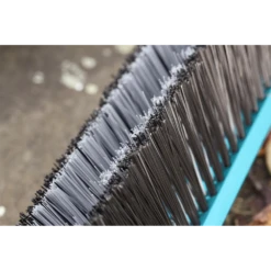 Combisysteem Straatbezem Met Schraper - Gardena -FloraHome Verkoopwinkel combisysteem straatbezem met schraper gardena 5 6