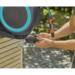 Wandslangenbox RollUp - S - 15m - Blauw - Gardena -FloraHome Verkoopwinkel wandslangenbox rollup s 15m blauw gardena 5 7